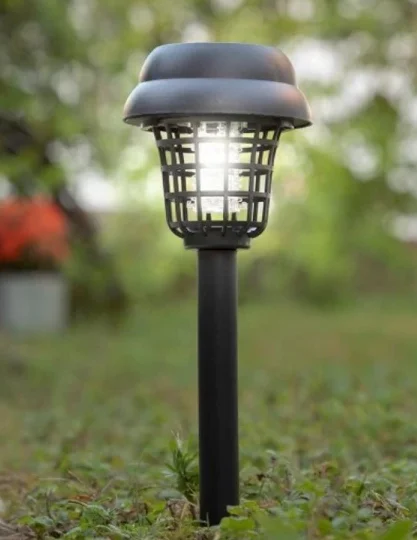 GARLAM : Lampe de Jardin Solaire Anti-Moustiques - AkiraHardware